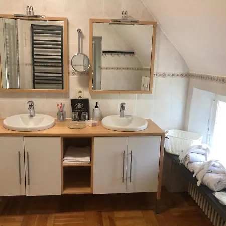 Bed & Breakfast Rose House 2*