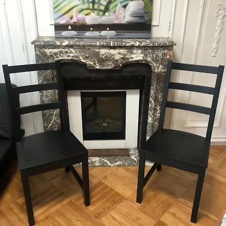 Rose House Bed & Breakfast 2*