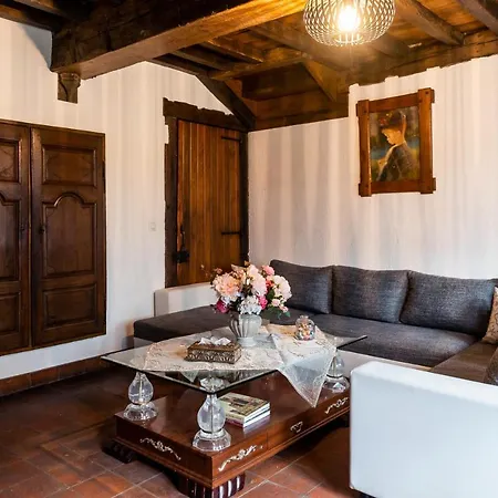 Rose House Bed & Breakfast