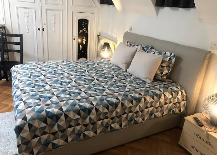 Alojamento de Acomodação e Pequeno-almoço Rose House