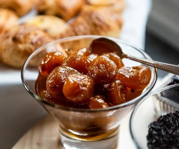 Rose House Alojamento de Acomodação e Pequeno-almoço 2*