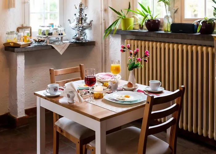 Alojamento de Acomodação e Pequeno-almoço Rose House 2*